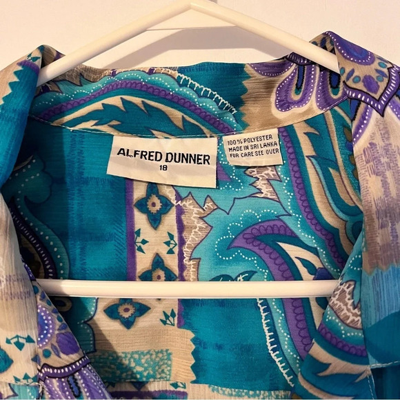 Alfred Dunner Short Sleeve Blouse - Picture 3 of 3